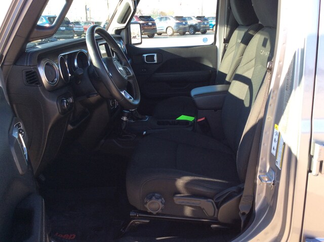 2019 Jeep Wrangler Unlimited Sahara photo