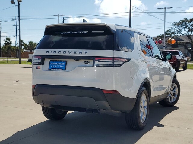 2020 Land Rover Discovery  photo