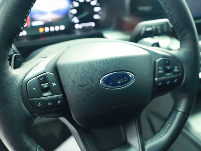 2020 Ford Explorer XLT photo