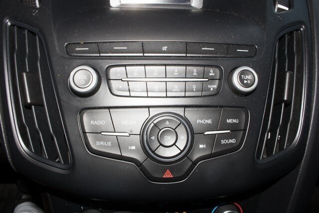 2018 Ford Focus SE photo