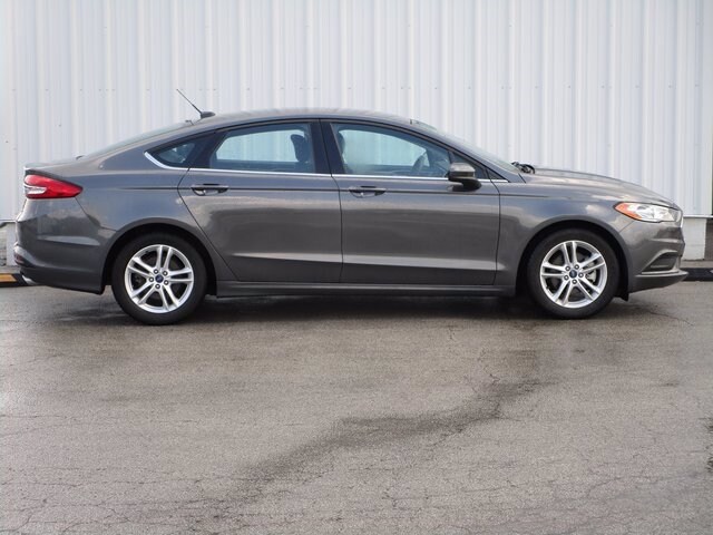 2018 Ford Fusion SE photo